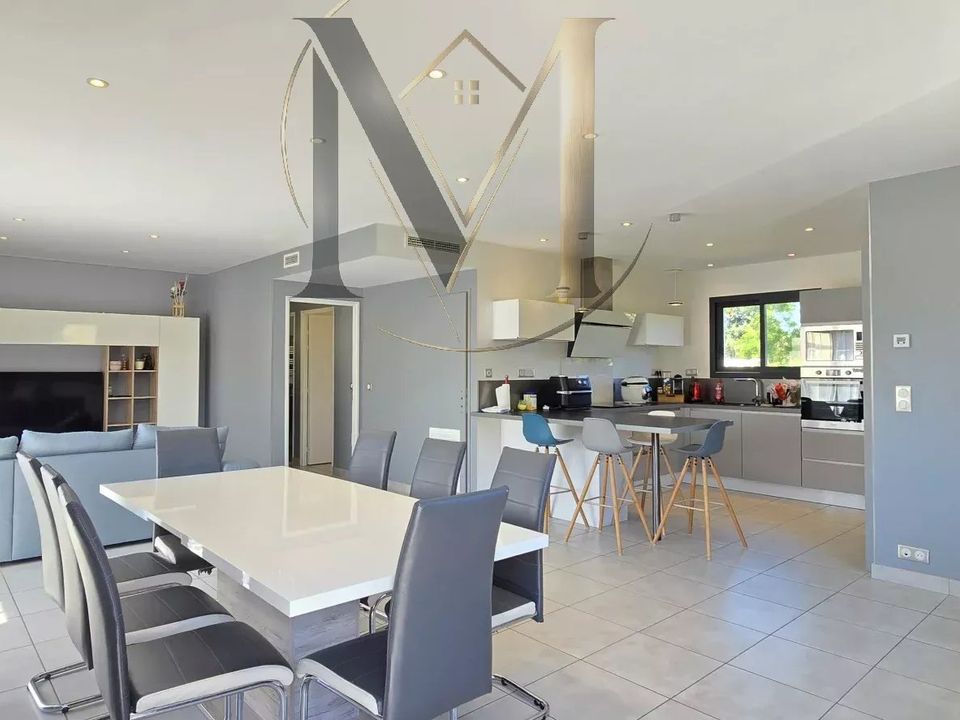 Villa in Bordes, Pyrenees-Atlantiques - foto 1
