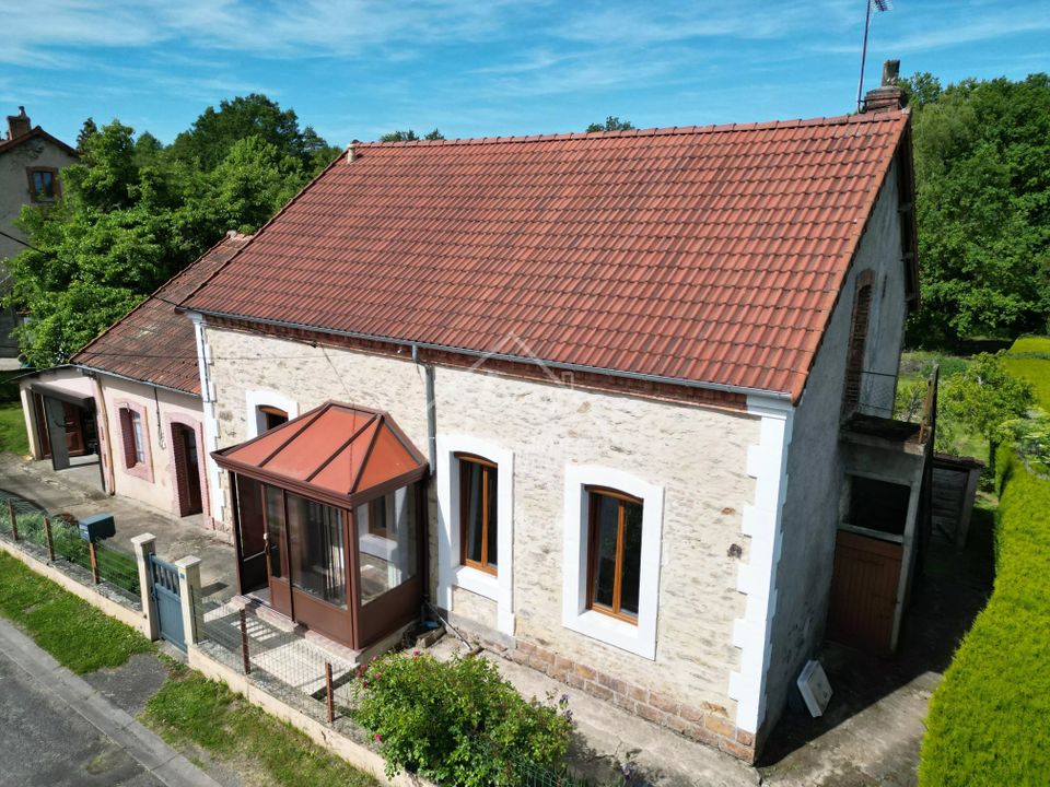 Villa - Saint-Éloy-les-Mines, Puy-de-Dome - photo 1