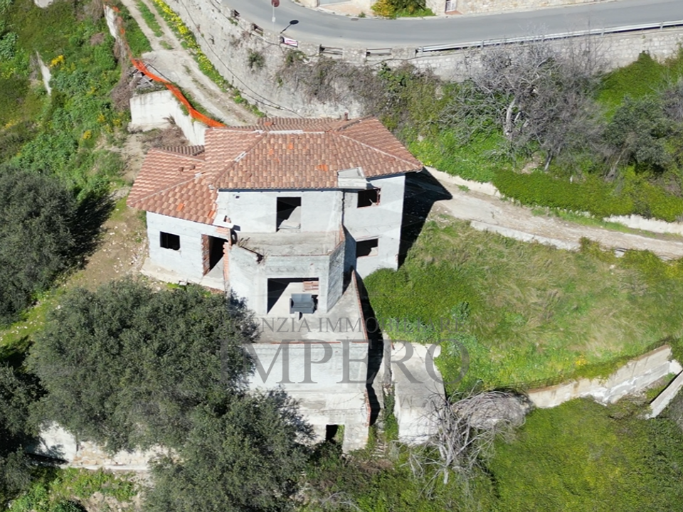 Villa a Ventimiglia, Imperia - foto 1