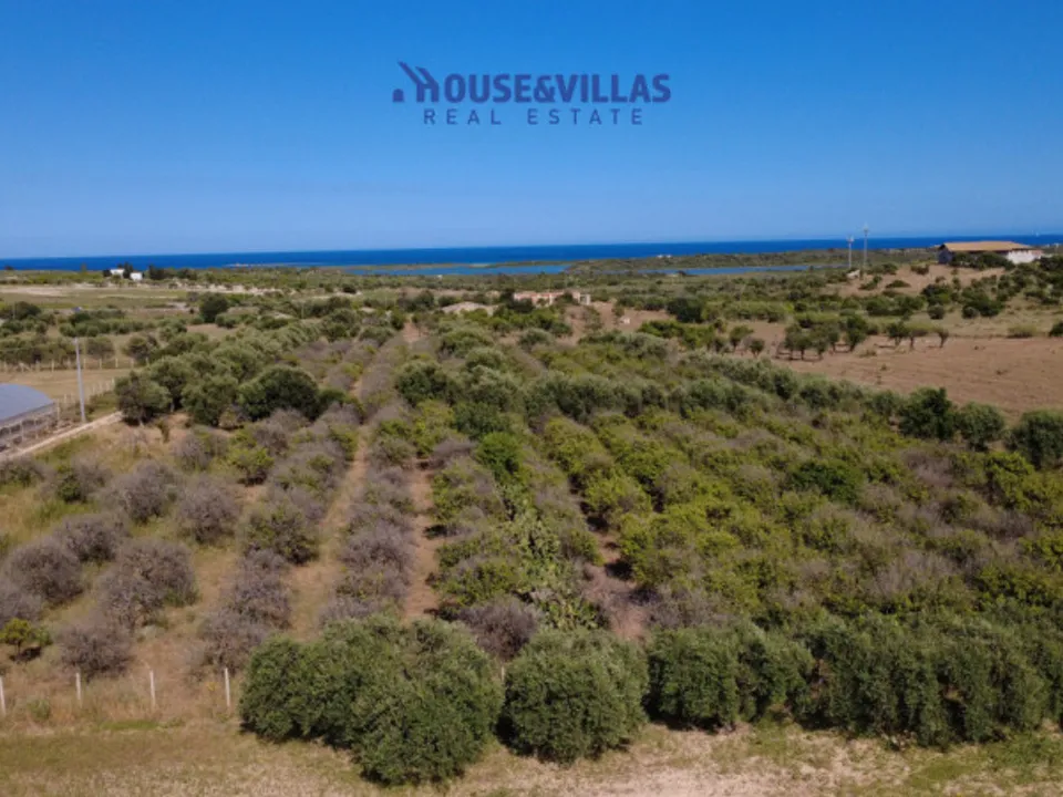 Helårsgrund i Noto, Siracusa - foto 1