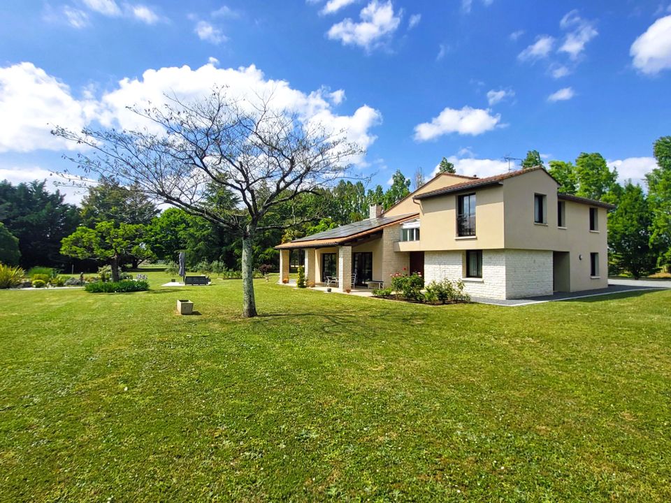 Villa i Jarnac, Charente - foto 1