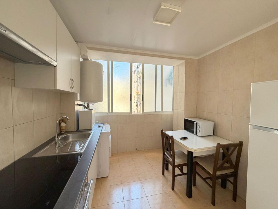 Lejlighed i Alicante, Alicante - foto 1