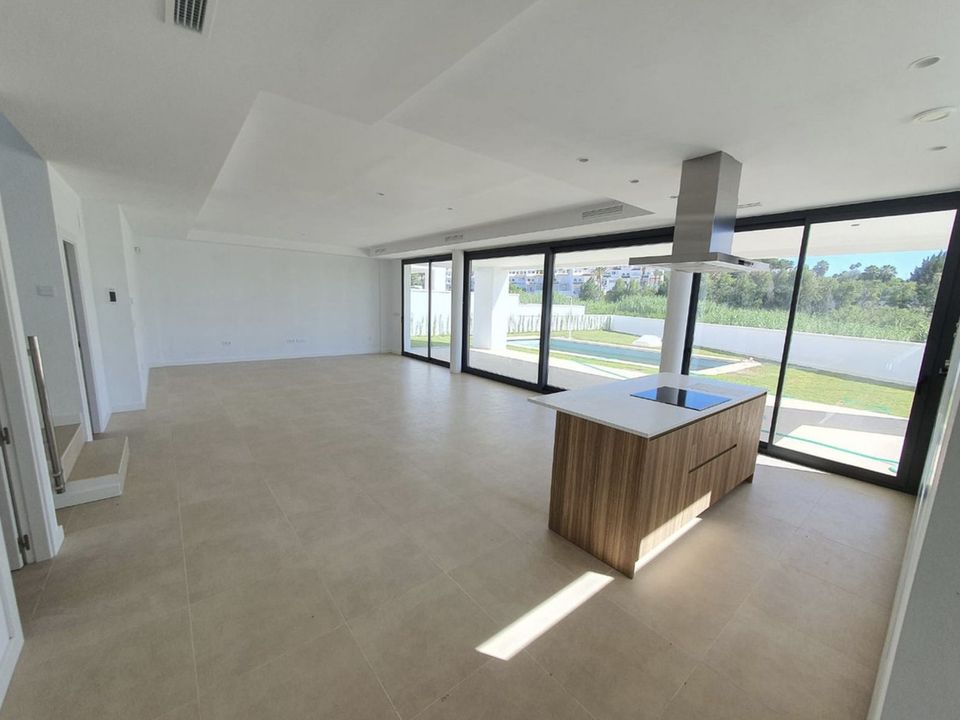 Villa i La Duquesa, Malaga - foto 4