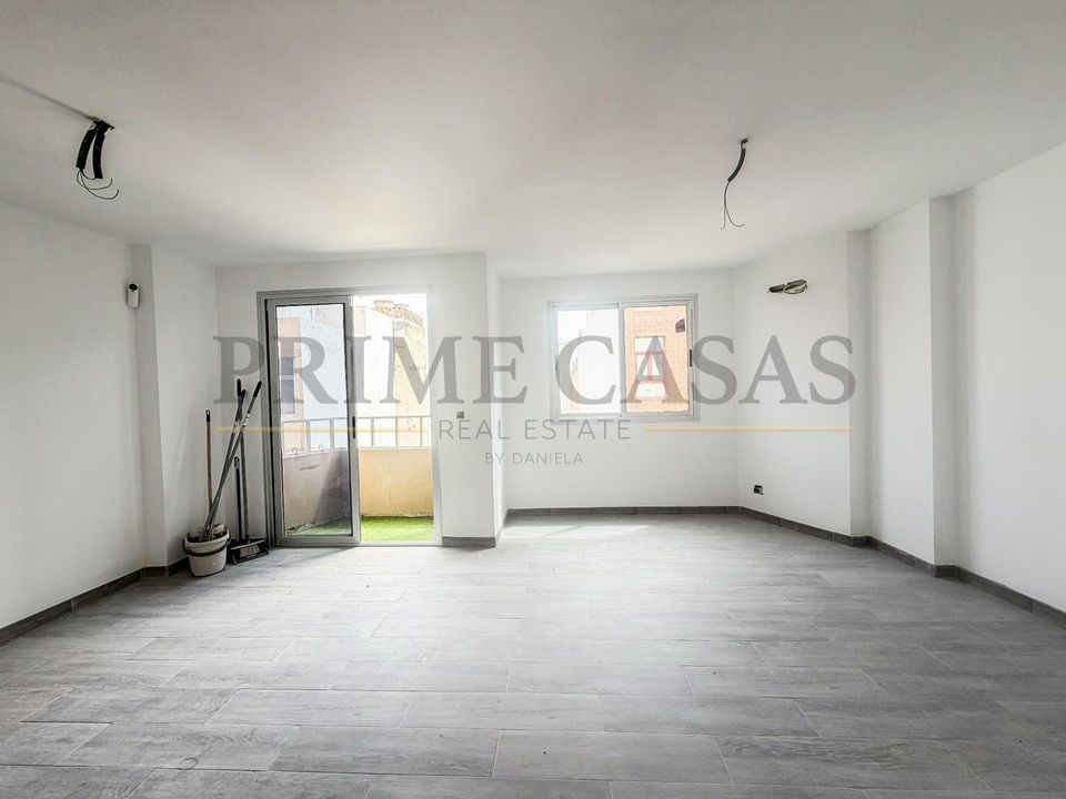 Penthouse in Las Palmas De Gran Canaria, Gran Canaria - photo 5