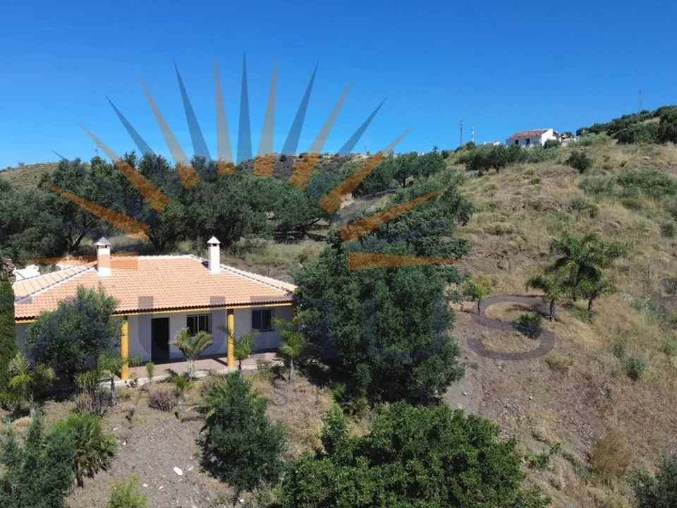 Villa i Canillas De Aceituno, Malaga - foto 1