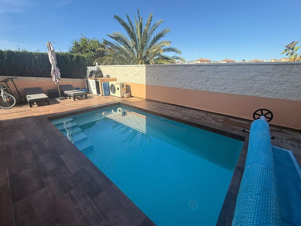 Villa i Playa Flamenca, Alicante - foto 1
