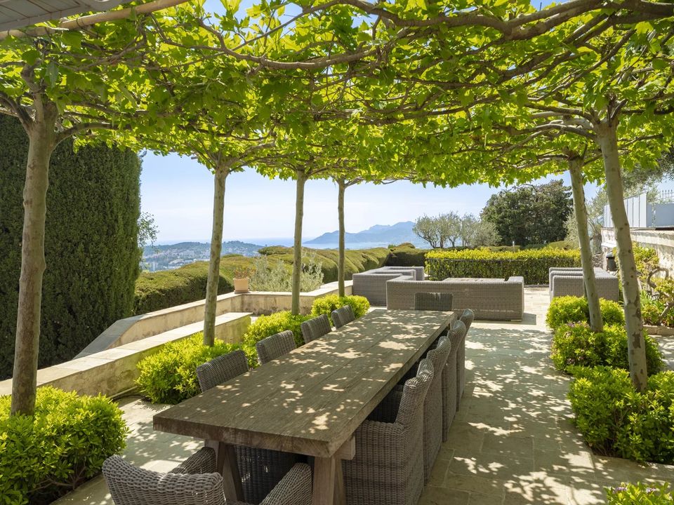 Villa i Mougins, Alpes-Maritimes - foto 1