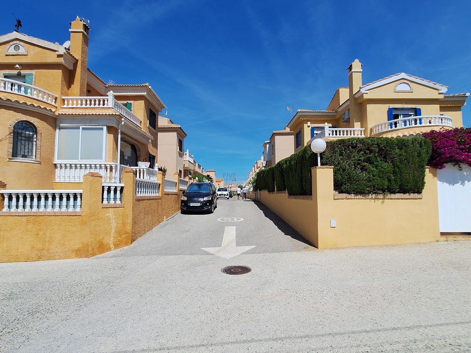 Byhus i Playa Flamenca, Alicante - foto 5