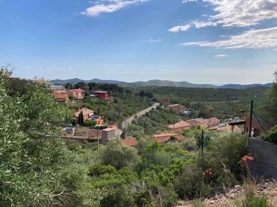 Helårsgrund i Olivella, Barcelona - foto 1
