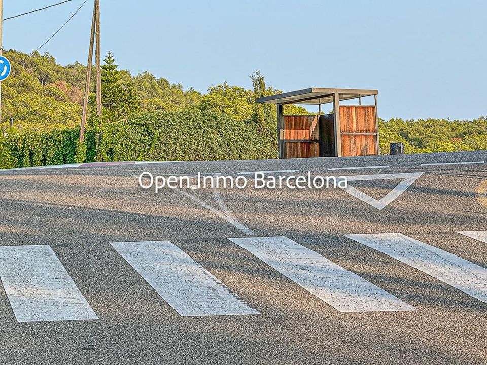 Tomt i Canyelles, Barcelona - bilde 1