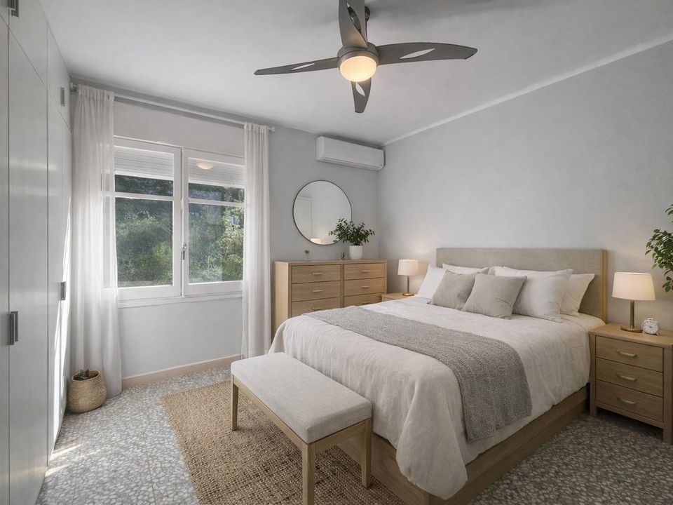 Villa i Canyelles, Barcelona - bilde 2