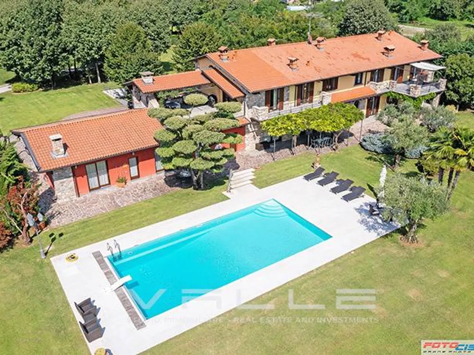 Villa i Dalmine, Bergamo - foto 2