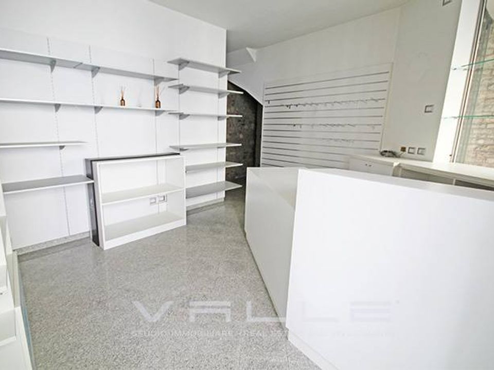 Erhvervsejendom i Trescore Balneario, Bergamo - foto 3