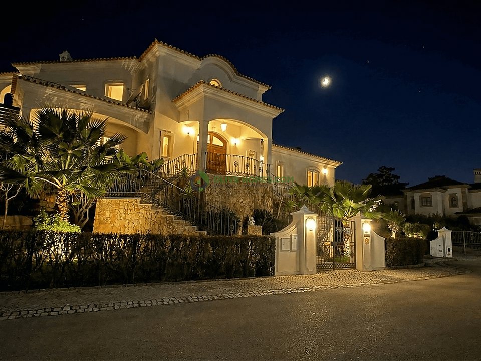 Villa i Quarteira, Faro - foto 1