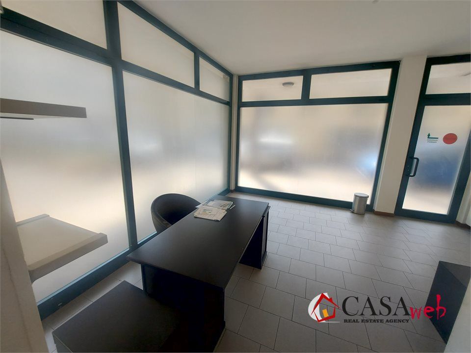 L'establiment comercial a Gorgonzola, Milan - foto 3