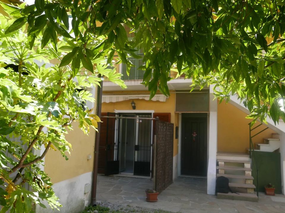 Villa i Vallecrosia, Imperia - foto 1