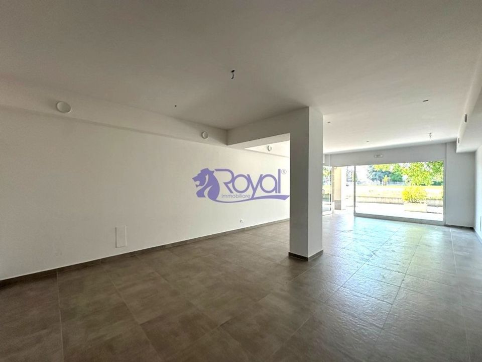 Erhvervsejendom i Canegrate, Milan - foto 3