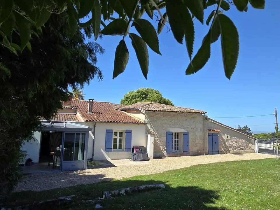 Villa i Chenac-Saint-Seurin-D'Uzet, Charente-Maritime - foto 1