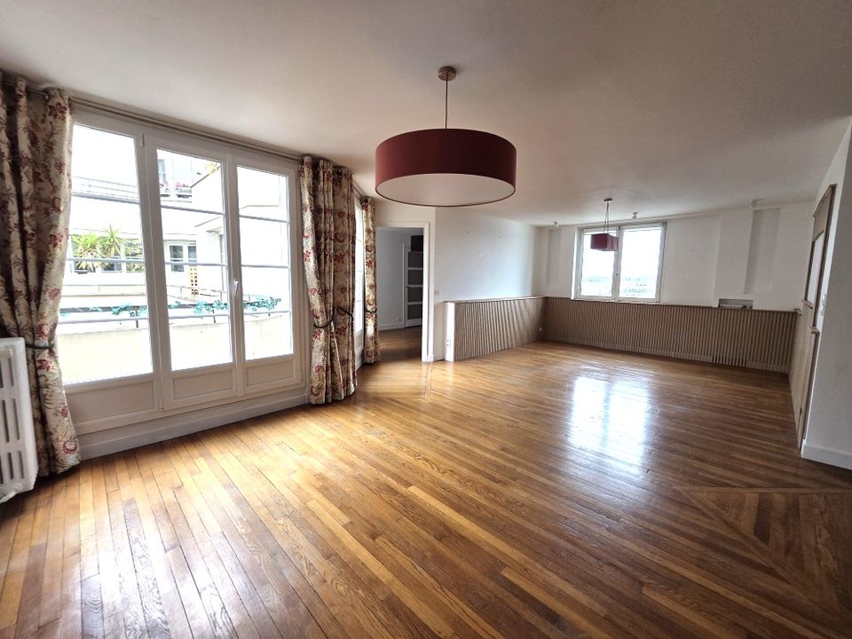 Lejlighed i Issy-les-Moulineaux, Hauts-de-Seine - foto 1