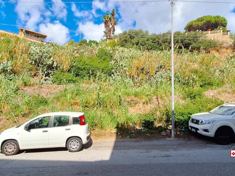 Helårsgrund i Messina, Messina - foto 1
