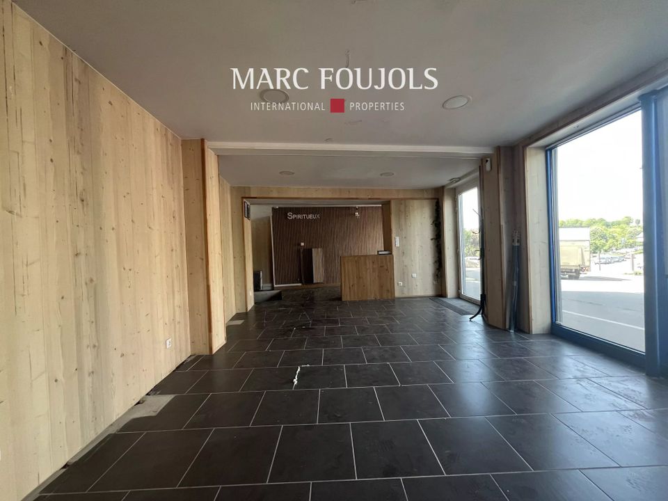 Erhvervsejendom i Chantilly, Oise - foto 1