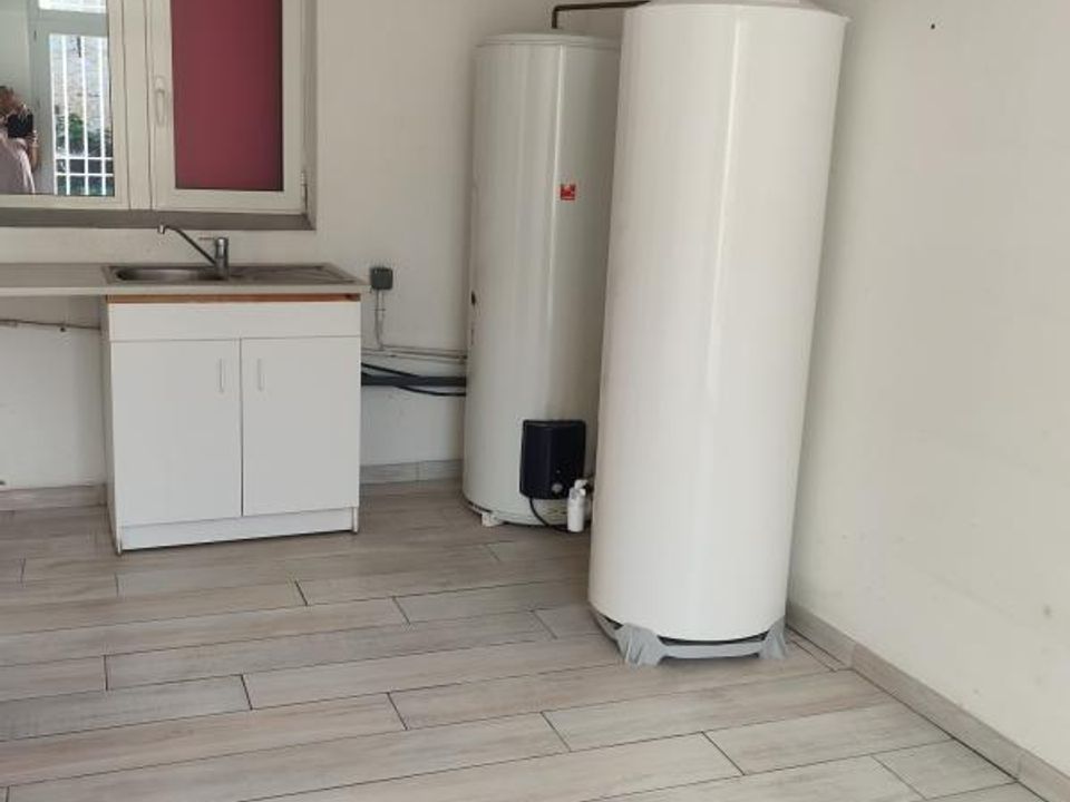 Commercial property in Claira, Pyrenees-Orientales - photo 4