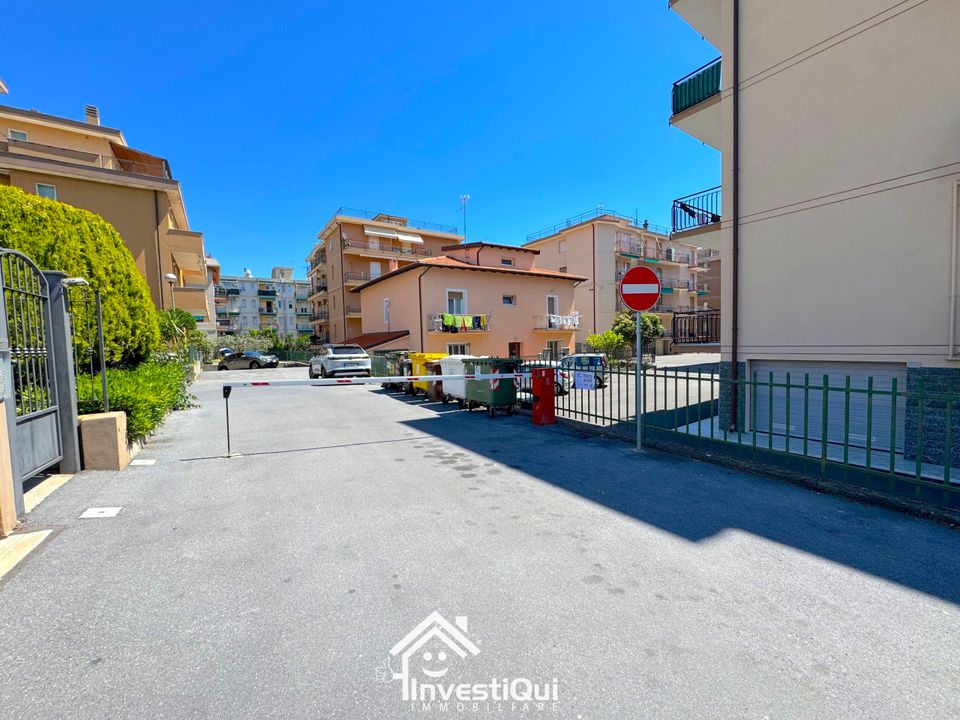 Garage i Pietra Ligure, Savona - foto 1