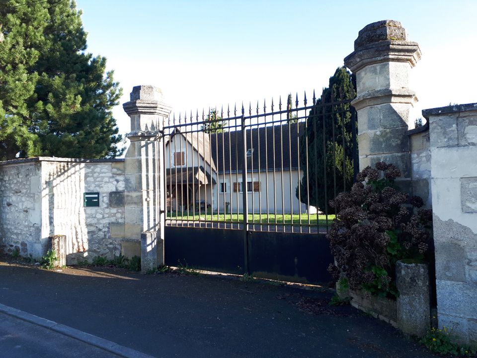 Villa in Les Ormes, Vienne - foto 2