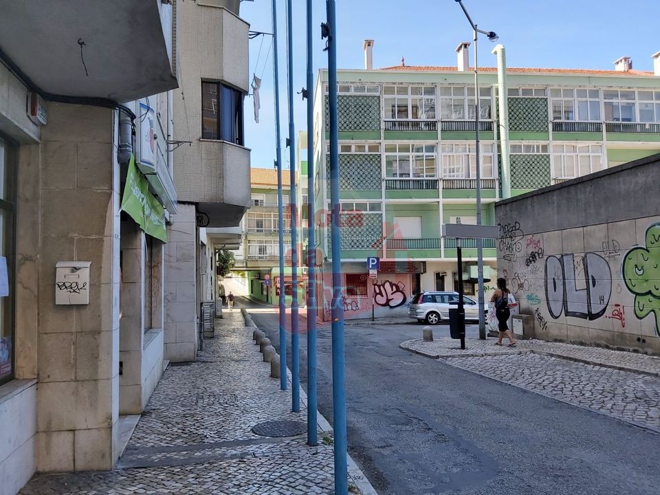 Garage i Almada, Setubal - foto 1