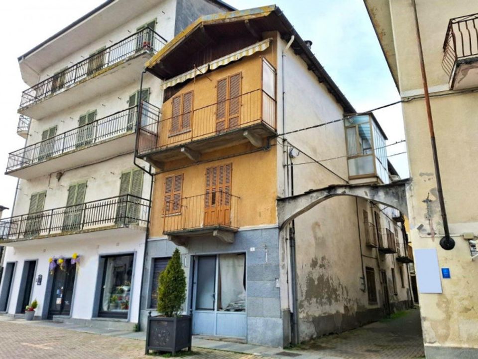 Villa i Bagnolo Piemonte, Cuneo - foto 1