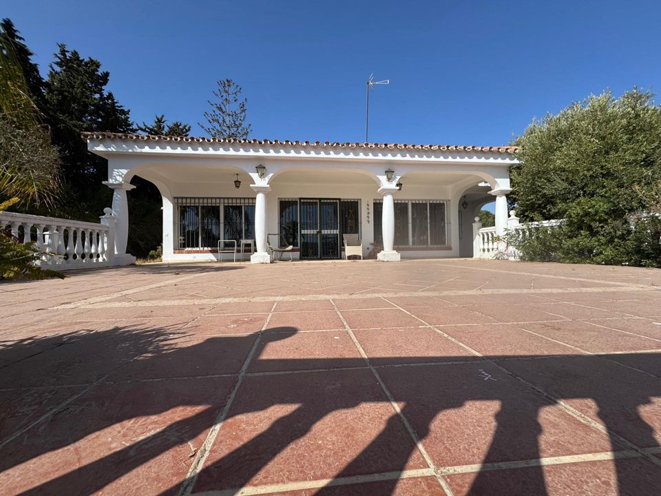 Helårsgrund i Estepona, Malaga - foto 2