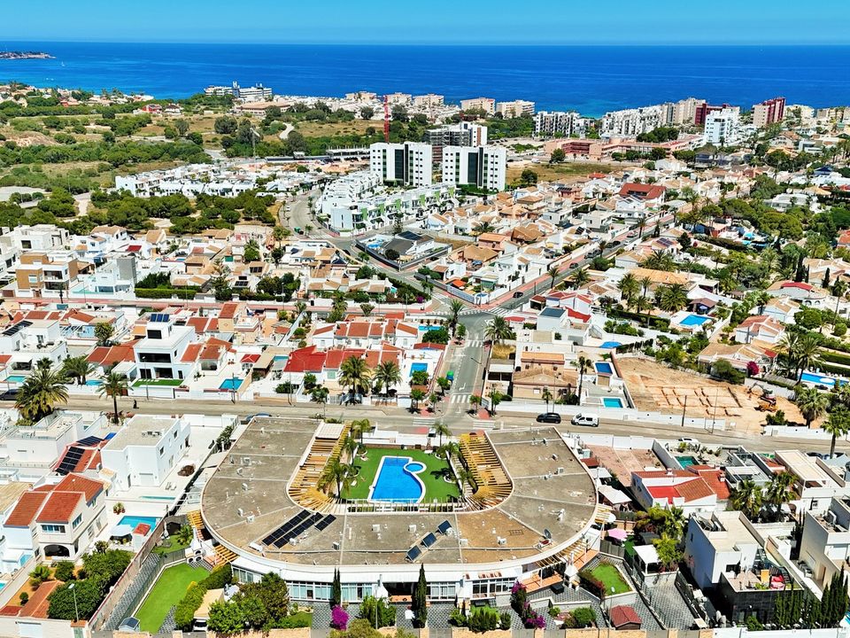 Bungalow i Mil Palmeras, Alicante - bilde 2