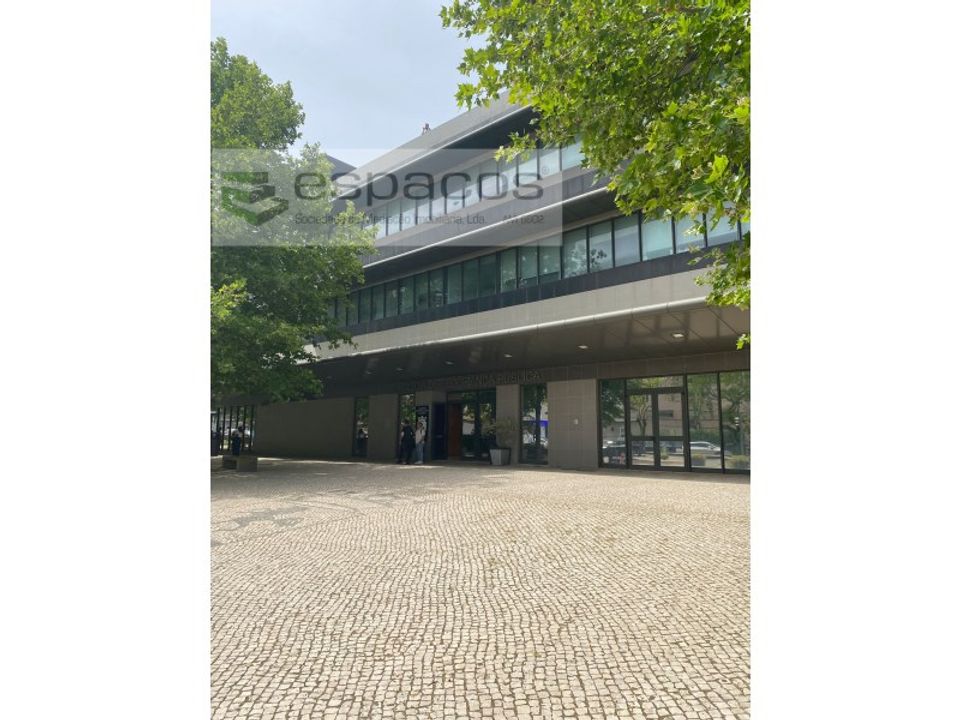 Erhvervsejendom i Moscavide, Lisbon - foto 5