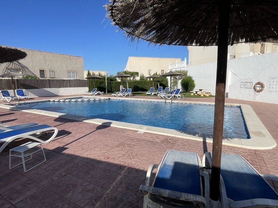 Casa adossada a Algorfa, Alicante - foto 2