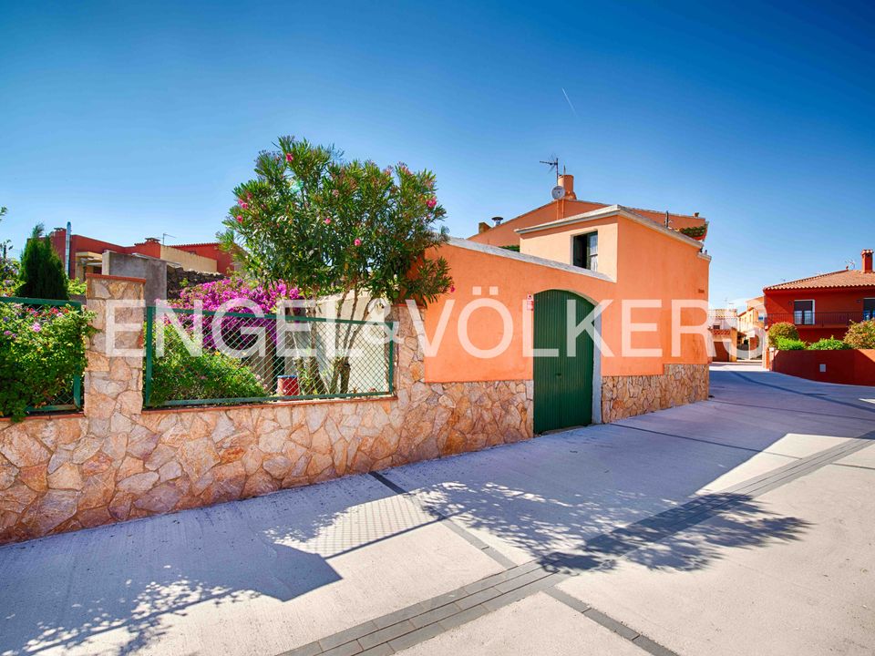 Landsbyhus i Garriguella, Gerona - foto 1