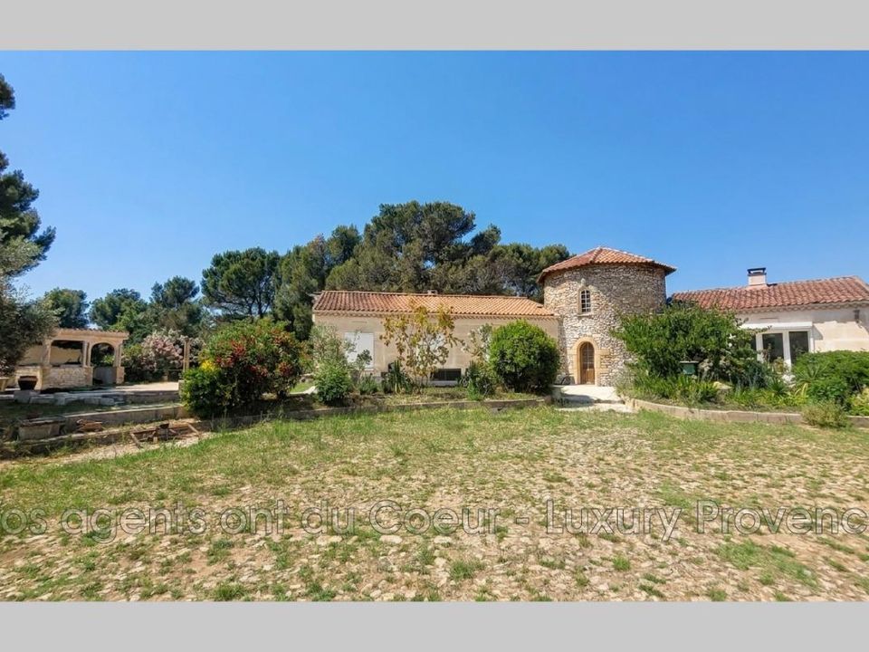 Villa i Bouc-Bel-Air, Bouches-du-Rhone - foto 1