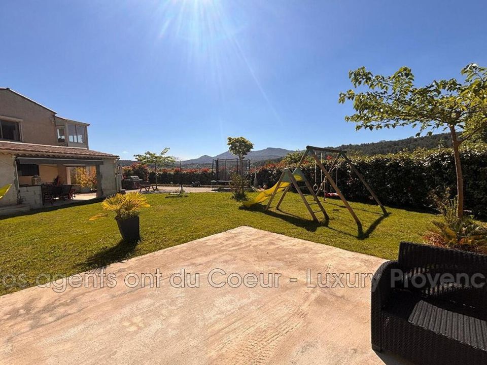 Villa i Gardanne, Bouches-du-Rhone - foto 1