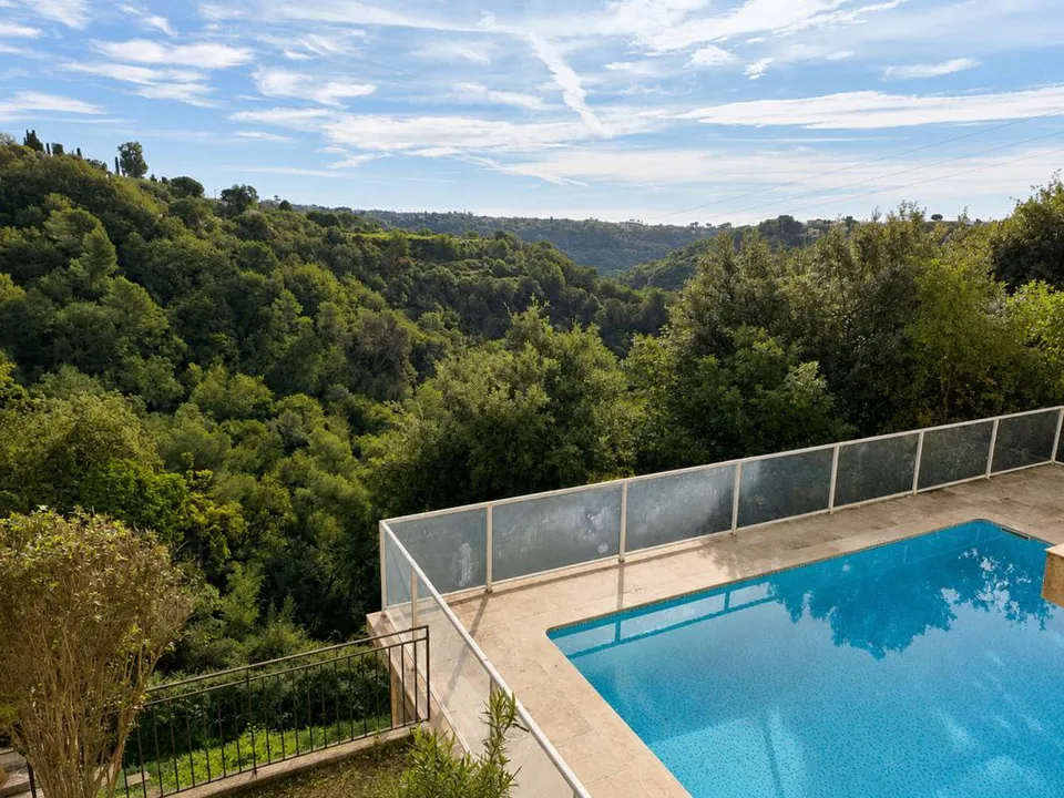 Lejlighed i Saint-Paul-de-Vence, Alpes-Maritimes - foto 1