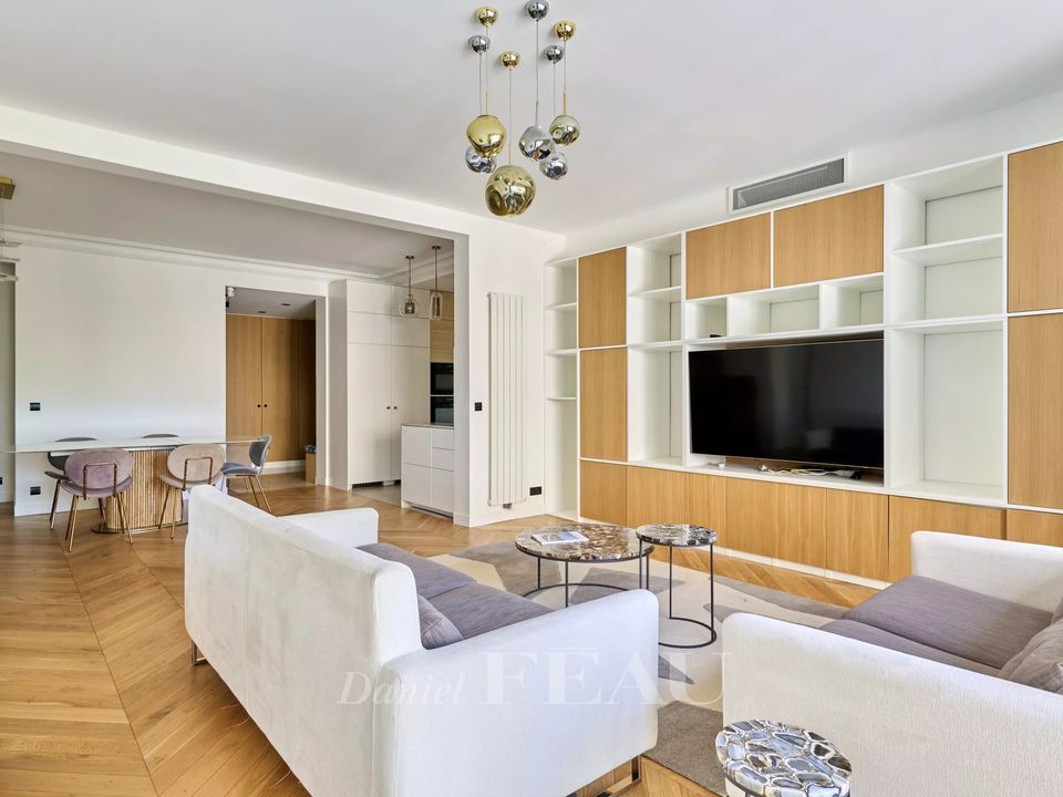 Apartment in Paris, Paris - photo 5