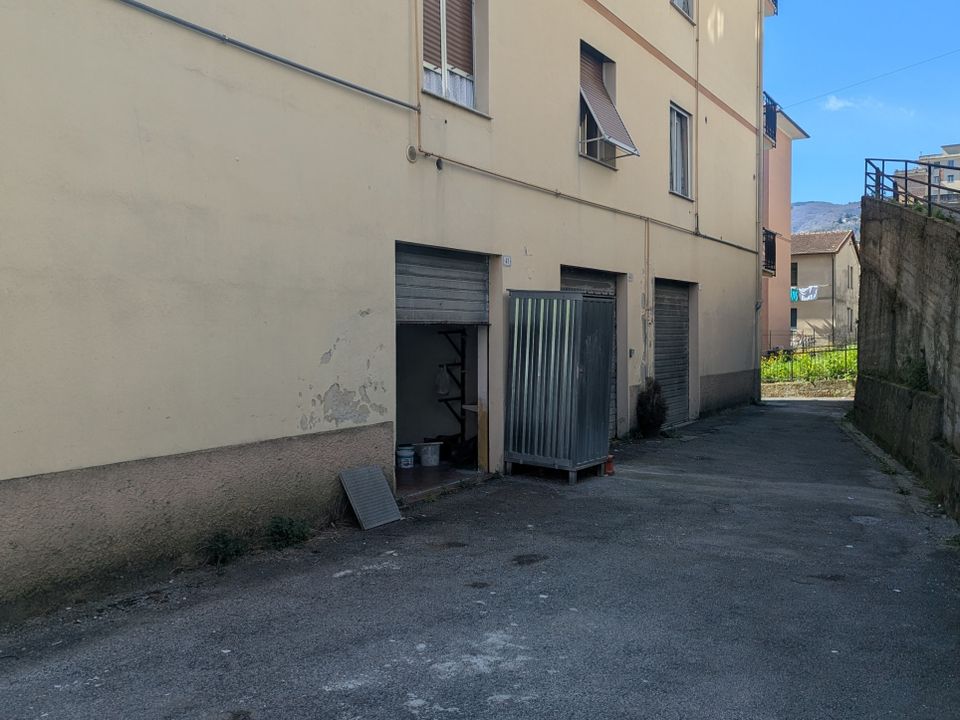 Garage i Genoa, Genoa - foto 1
