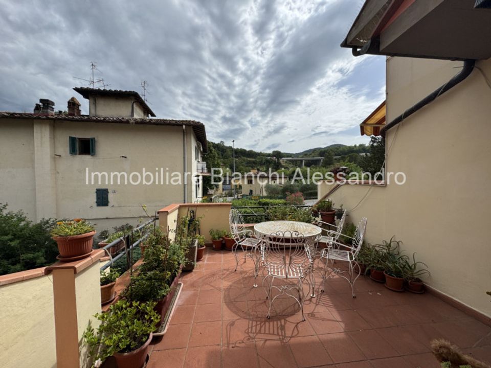 Rækkehus i Rignano sull'Arno, Florence - foto 1