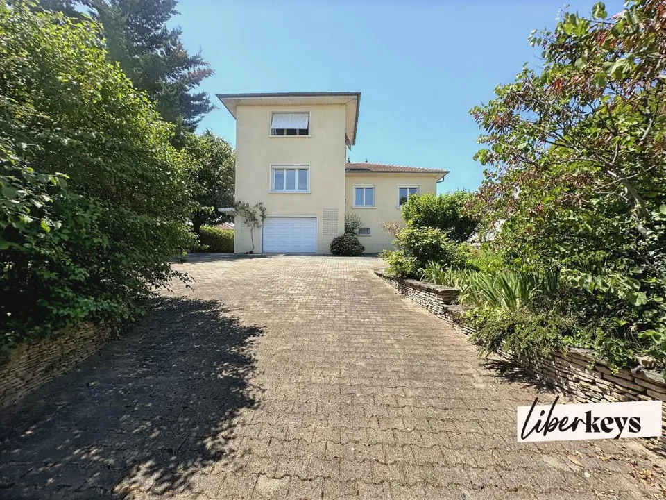 Villa i Charly, Rhone - foto 1