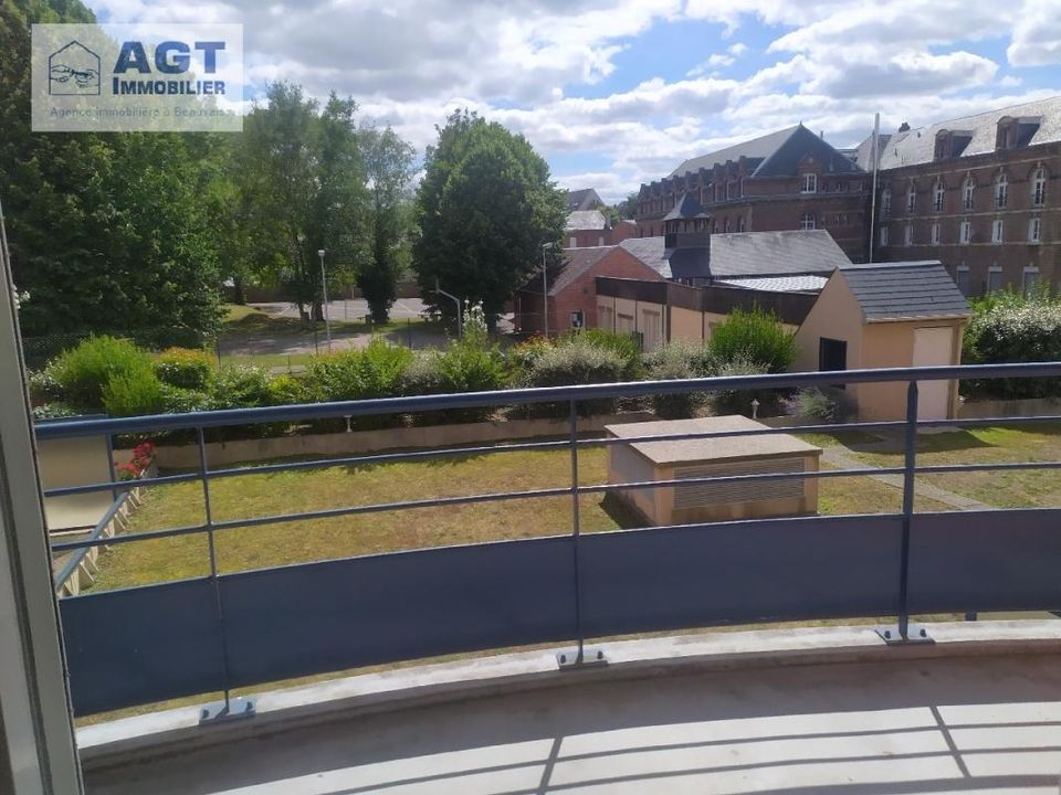 Apartment in Beauvais, Oise - photo 3