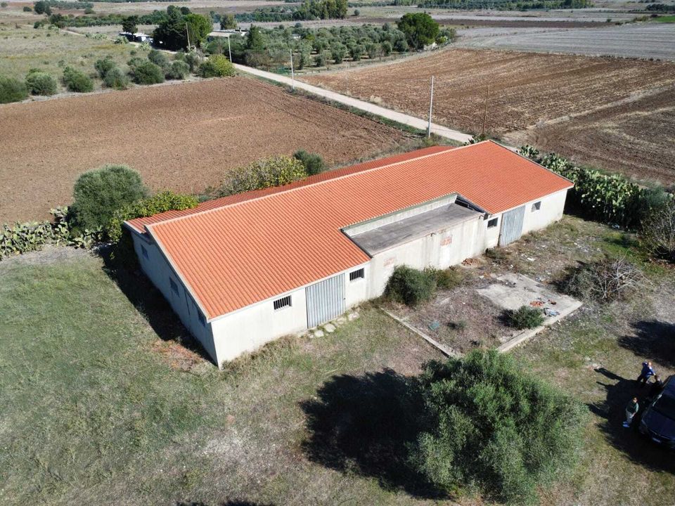 Erhvervsejendom i Monastir, Sud Sardegna - foto 4