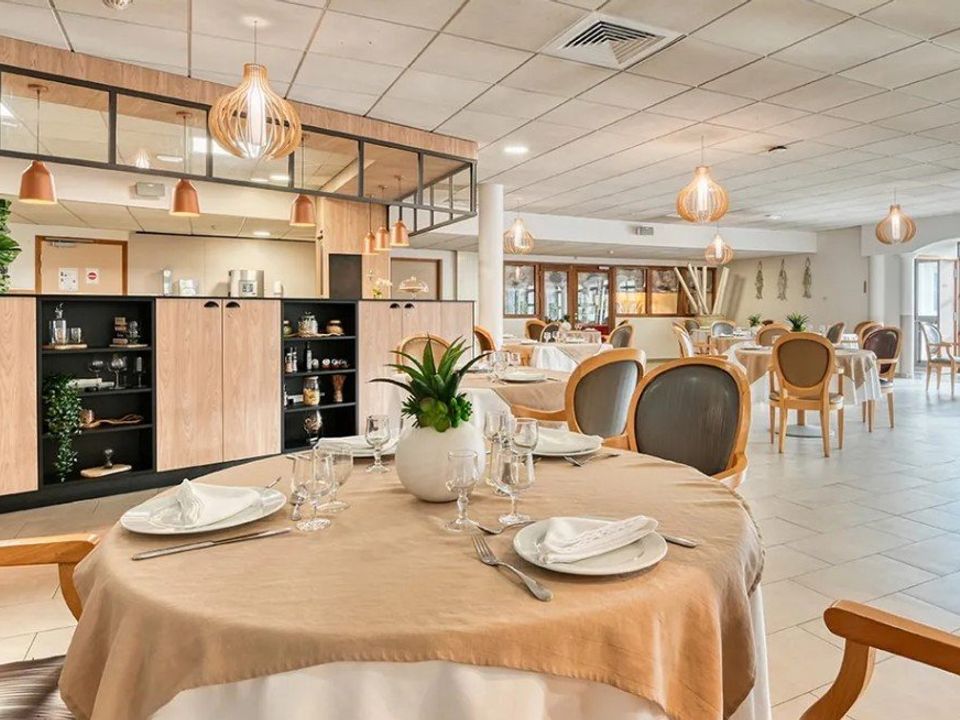 Erhvervsejendom i Marseille, Bouches-du-Rhone - foto 3