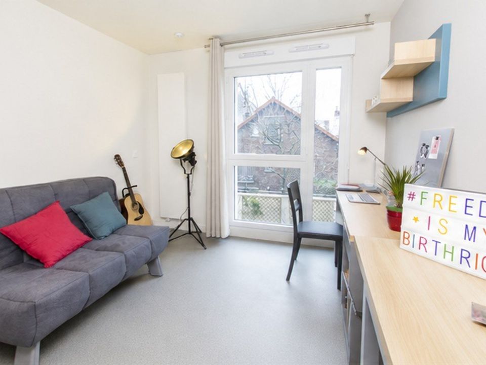 Erhvervsejendom i Colombes, Hauts-de-Seine - foto 2