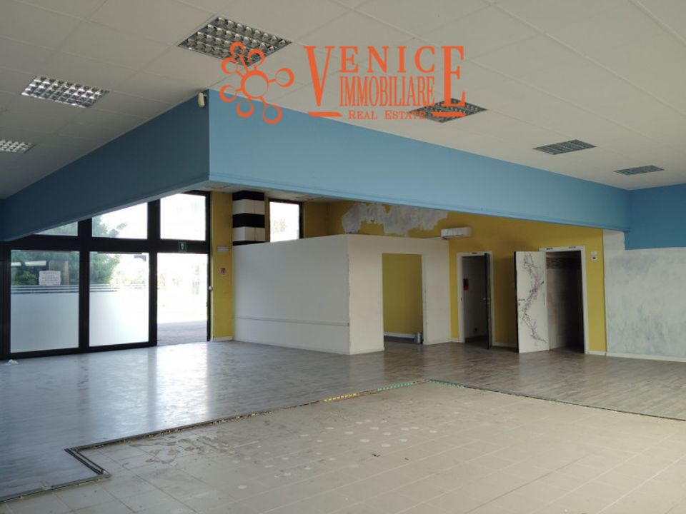 Erhvervsejendom i Marcon, Venice - foto 1