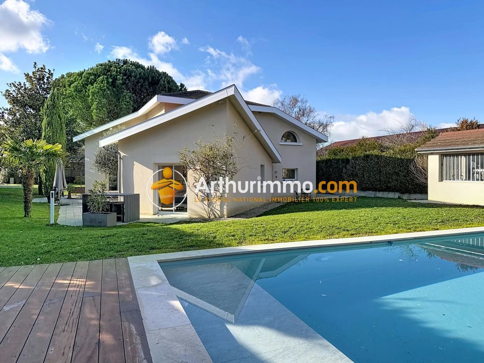 Villa i Bourgoin-Jallieu, Isere - foto 1