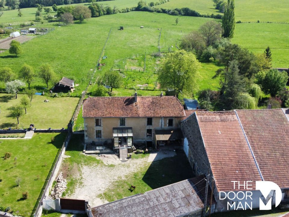 Farm hus i Coiffy-le-Bas, Haute-Marne - foto 1