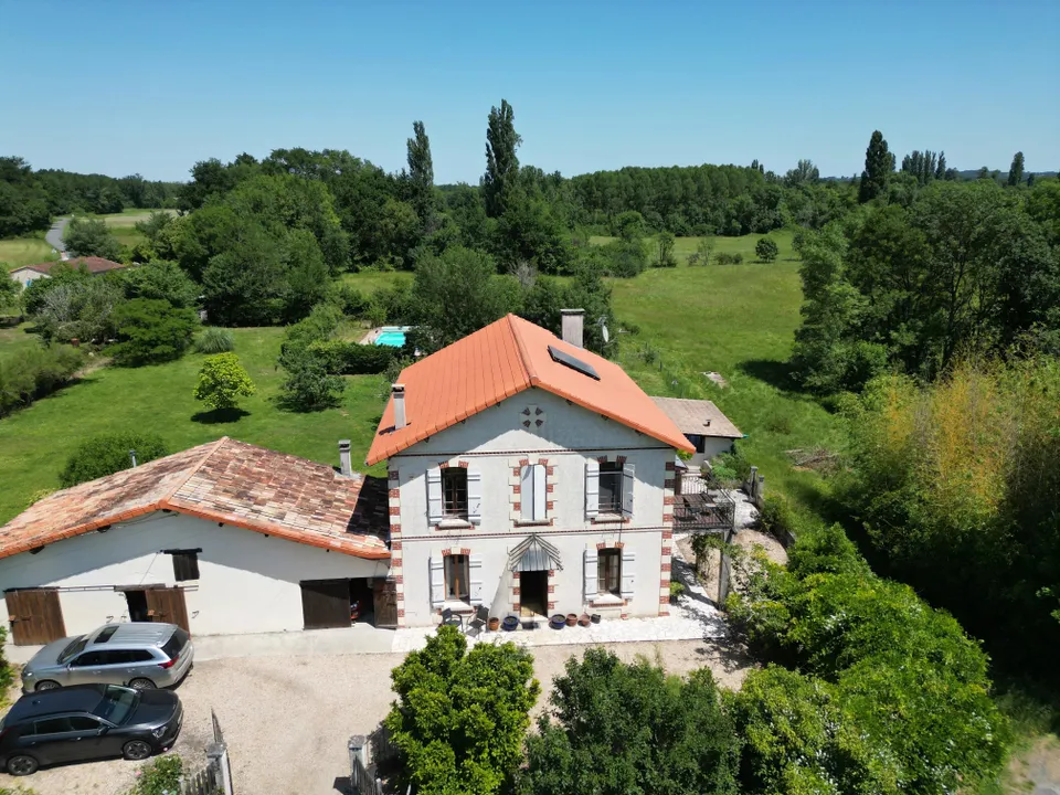 Landsbyhus i Saint-Aigulin, Charente-Maritime - foto 1